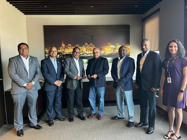 Signing of the Platinum Sponsorship with SAGT for AAC